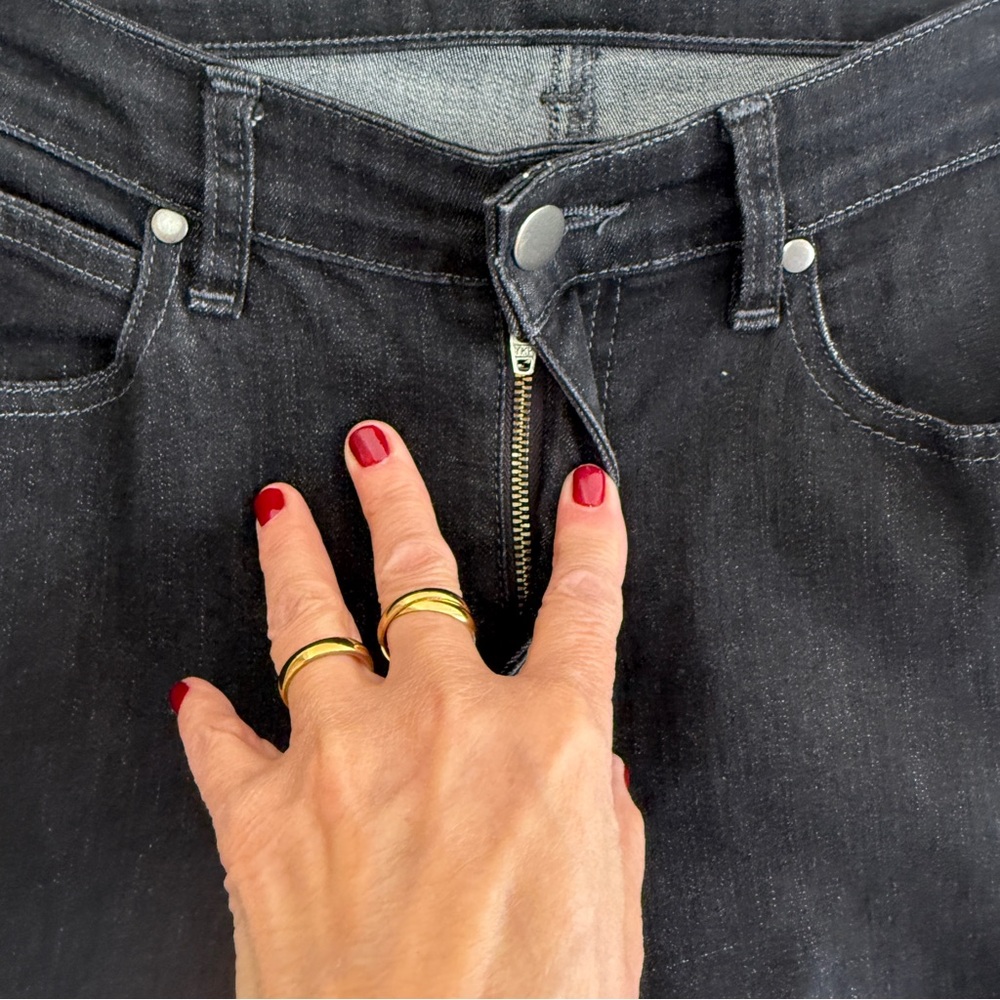 Eileen Fisher Light Black Stretch Straight Jeans Mid-Rise Size 28 - Picture 8 of 16